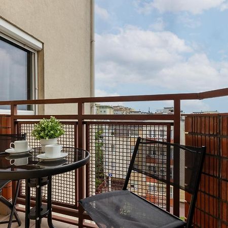 Cozy Apartment With Parking In Warsaw Ursus By Noclegi Renters ภายนอก รูปภาพ