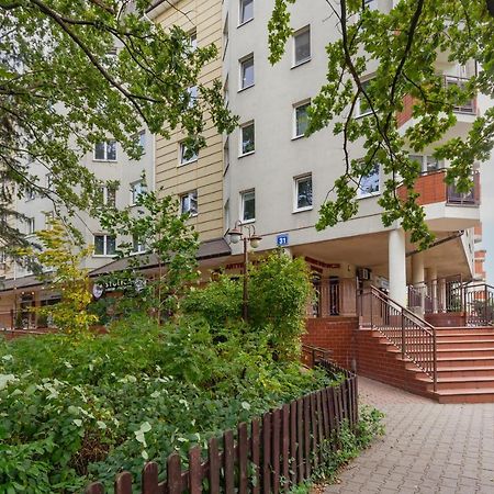 Cozy Apartment With Parking In Warsaw Ursus By Noclegi Renters ภายนอก รูปภาพ