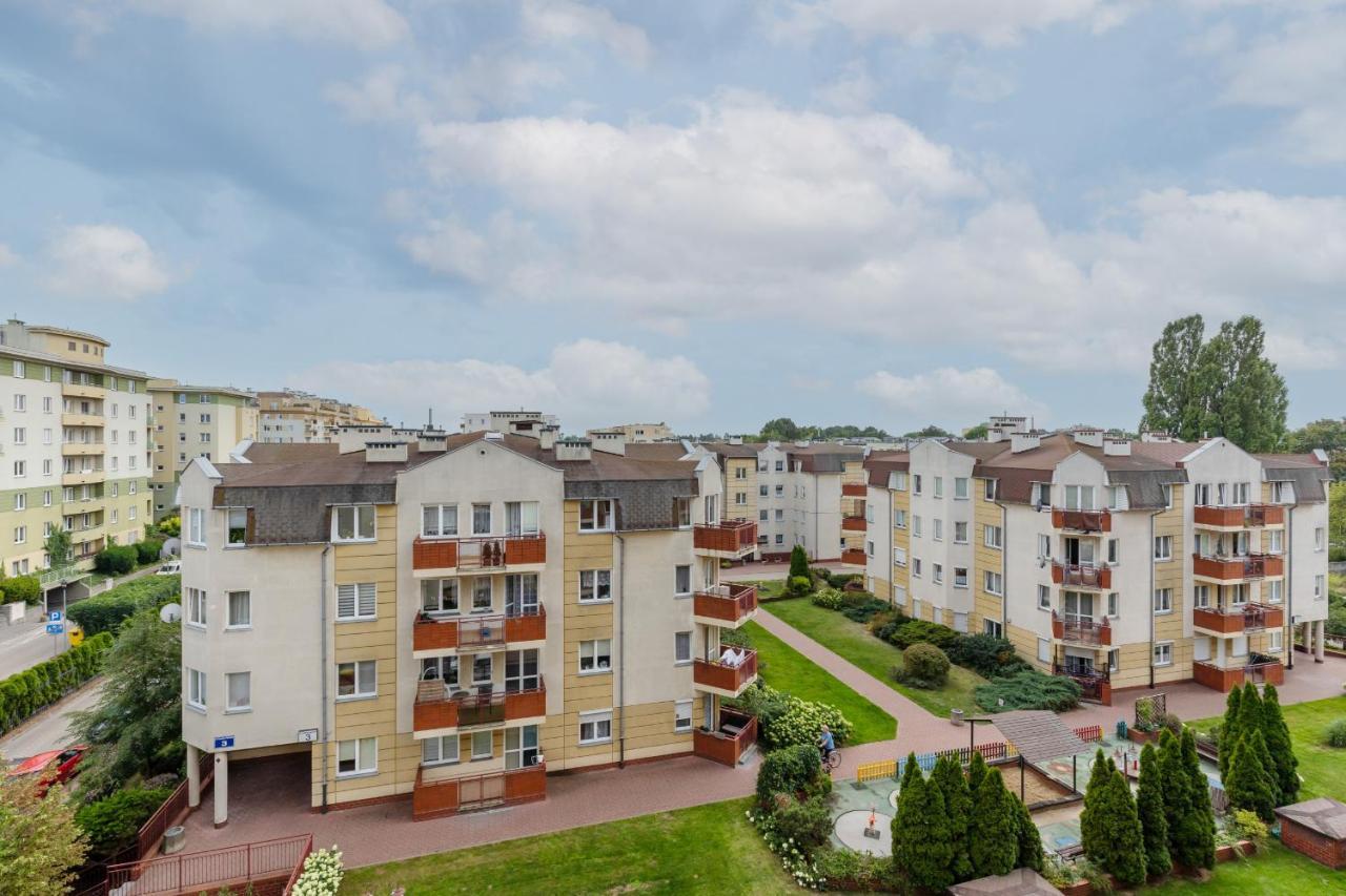 Cozy Apartment With Parking In Warsaw Ursus By Noclegi Renters ภายนอก รูปภาพ